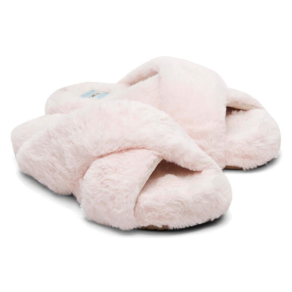 Toms Susie Eva Slippers Cross Over Pink Plush Faux Fur House Bedroom Shoes NIB - Picture 1 of 8